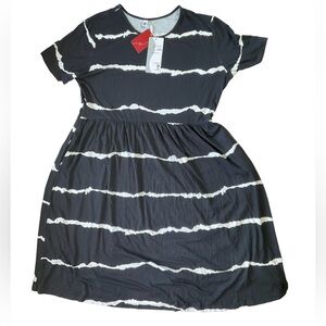 Summer Dress Black & White Horizontal Stipes With Pockets “Pose She” 2XL Pockets